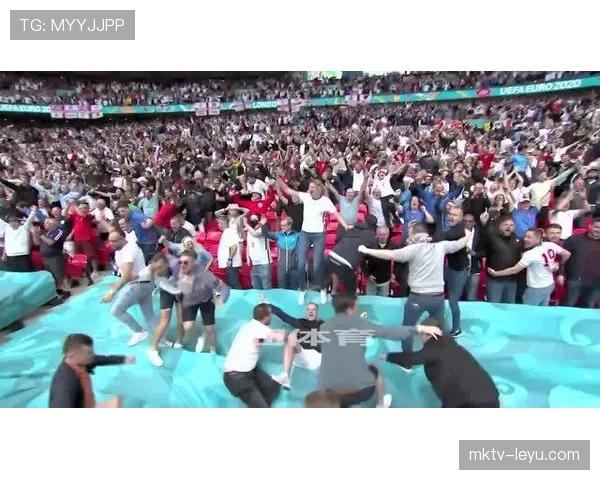 欧洲杯点燃球迷激情，万人齐唱助威歌曲共襄盛举