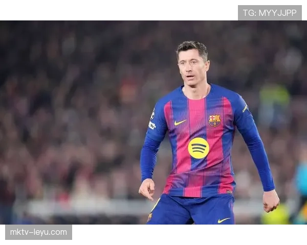 莱万多夫斯基携手弗里克战术革新,球队状态强势回暖 莱万多夫斯基携手弗里克战术革新,球队状态强势回暖