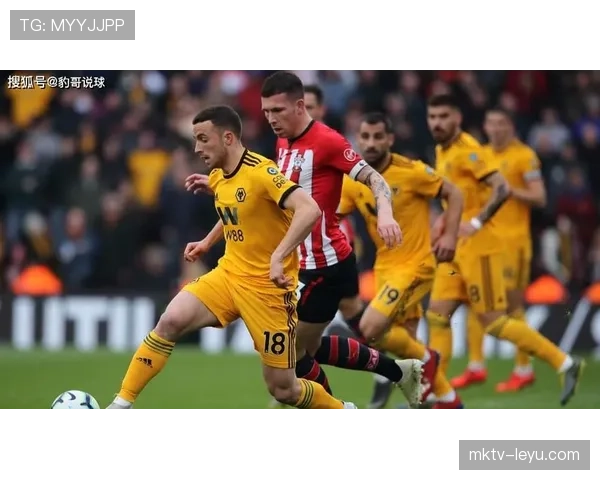 狼队防线坚如磐石,近期强势表现引人期待 狼队防线坚如磐石,近期强势表现引人期待