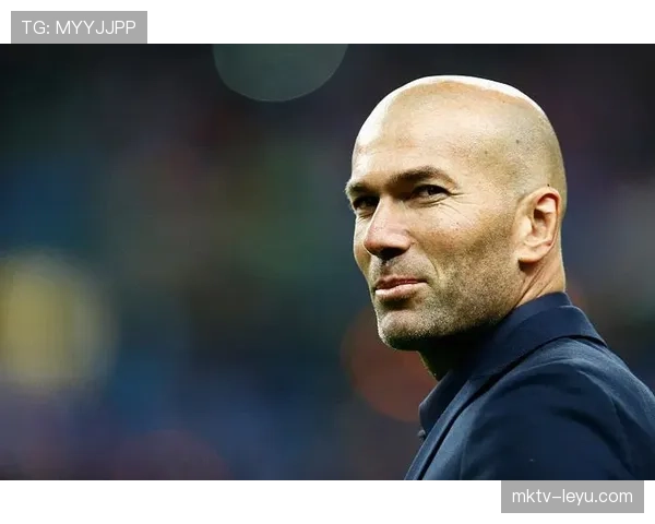 齐达内：从绿茵传奇到执教之路，辉煌与挑战并存