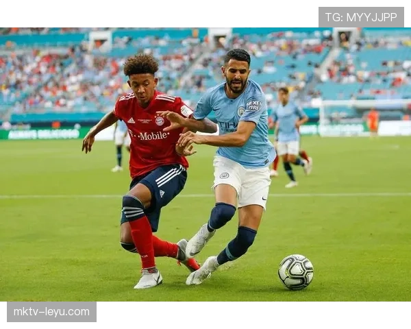 拉菲尼亚与马赫雷斯的技术流边锋之争:进攻效率与创造方式的差异何在? 拉菲尼亚与马赫雷斯的技术流边锋之争:进攻效率与创造方式的差异何在?